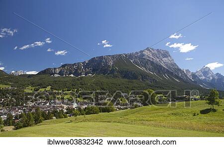 "View of the town of Cortina d'Ampezzo, Province of Belluno, Veneto, Italy, Europe" View Large Photo Image Stock Image - "View of the town of Cortina d'Ampezzo, Province of Belluno, Veneto, Italy, Europe". Fotosearch