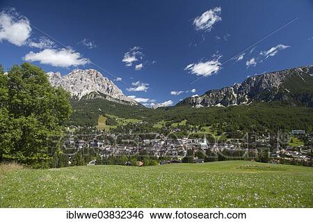"View of the town of Cortina d'Ampezzo, Province of Belluno, Veneto, Italy, Europe" View Large Photo Image Stock Photograph - "View of the town of Cortina d'Ampezzo, Province of Belluno, Veneto, Italy, Europe". Fotosearch