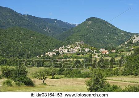 Stock Image - "Village in Provence, Reilhanette, Provence, Region Provence-Alpes-Cote d? ÇÖAzur, France, Europe". Fotosearch