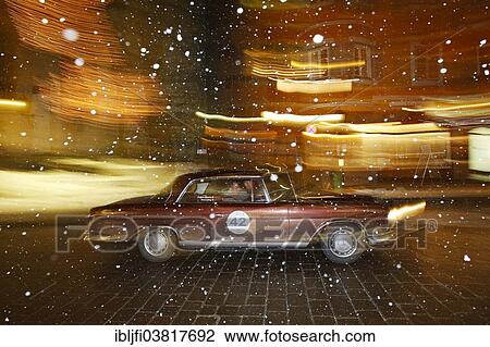 "Vintage car rally, WinterRAID 2013, Mercedes Benz 280 SE, built in 1968, historic town centre of Kitzbuhel, Tyrol, Austria, Europe" View Large Photo Image Stock Image - "Vintage car rally, WinterRAID 2013, Mercedes Benz 280 SE, built in 1968, historic town centre of Kitzbuhel, Tyrol, Austria, Europe". Fotosearch
