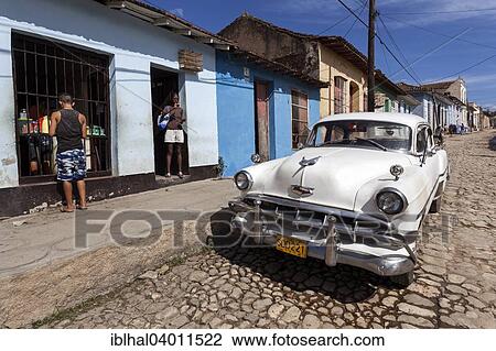"Vintage Chevrolet from the 1940s, Trinidad, Cuba, North America" View Large Photo Image Stock Image - "Vintage Chevrolet from the 1940s, Trinidad, Cuba, North America". Fotosearch