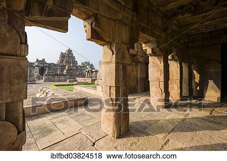 Stock Photo - "Virupaksha Temple, UNESCO World Heritage Site, Hampi, Karnataka, India, Asia". Fotosearch