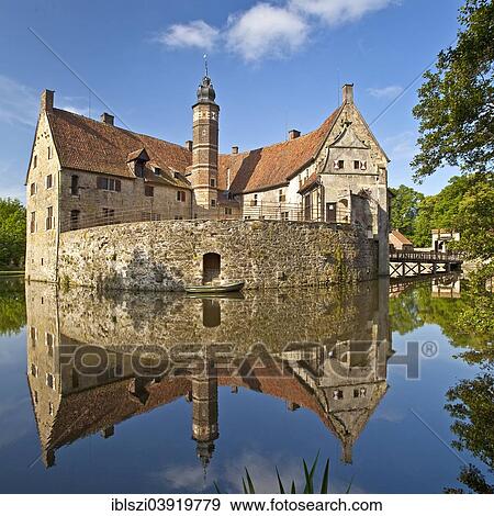 "Vischering Castle, Ludinghausen, Westmunsterland, Munster region, North Rhine-Westphalia, Germany, Europe" View Large Photo Image Stock Photo - "Vischering Castle, Ludinghausen, Westmunsterland, Munster region, North Rhine-Westphalia, Germany, Europe". Fotosearch