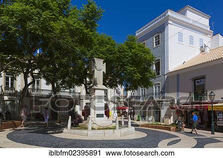"War memorial in the town centre of Lagos, Algarve, Portugal, Europe" View Large Photo Image Stock Image - "War memorial in the town centre of Lagos, Algarve, Portugal, Europe". Fotosearch