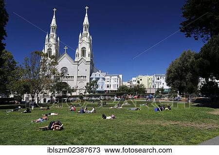 "Washington Square with Sts. Peter and Paul Church, San Francisco, California, USA" View Large Photo Image Stock Image - "Washington Square with Sts. Peter and Paul Church, San Francisco, California, USA". Fotosearch