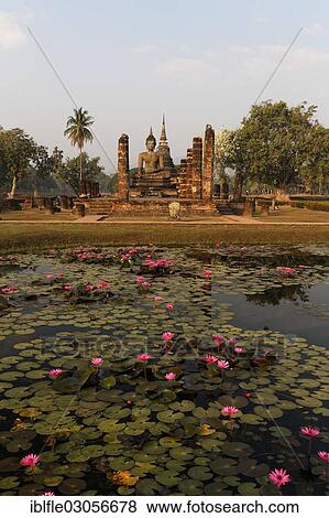 Stock Photo - "Wat Mahathat Temple in Sukhothai Historical Park, UNESCO World Heritage Site, Mueang Kao, Sukhothai Provinz, Northern Thailand, Thailand, Asia". Fotosearch
