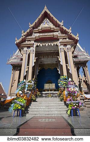 "Wat Pom decorated for a royal burial, crematorium, Samut Sakhon, Thailand, Asia" View Large Photo Image Stock Image - "Wat Pom decorated for a royal burial, crematorium, Samut Sakhon, Thailand, Asia". Fotosearch