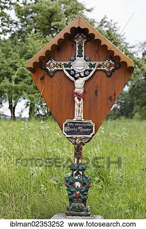 "Wayside cross, Unterneudorf, Schlaegl, Muelhlviertel region, Upper Austria, Austria, Europe" View Large Photo Image Stock Image - "Wayside cross, Unterneudorf, Schlaegl, Muelhlviertel region, Upper Austria, Austria, Europe". Fotosearch