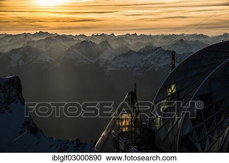 Stock Image - "Weather station, Munich House, with views of the Tyrolean Alps Zugspitze, Garmisch-Partenkirchen, Grainau, Upper Bavaria, Bavaria, Germany, Europe, Zugspitze, Wetterstein mountain range, Eastern Alps, Grainau, Upper Bavaria, Bavaria, Germany, Europe". Fotosearch