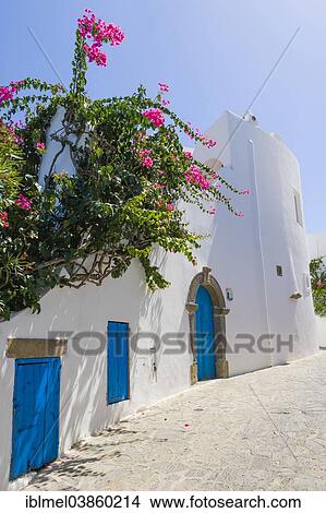 "White house, cobbled street, Panarea, Sicily, Italy, Europe" View Large Photo Image Picture - "White house, cobbled street, Panarea, Sicily, Italy, Europe". Fotosearch