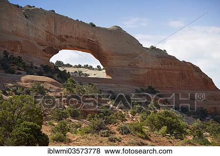 Stock Photo - "Wilson Arch, San Juan County, Utah, United States, North America". Fotosearch