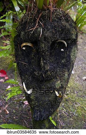 Stock Photography - "Wooden mask, Highlands, Papua New Guinea, Oceania". Fotosearch