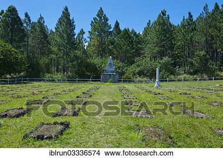 Picture - "World War cemetery, Ile des Pins, New Caledonia, France, Oceania". Fotosearch