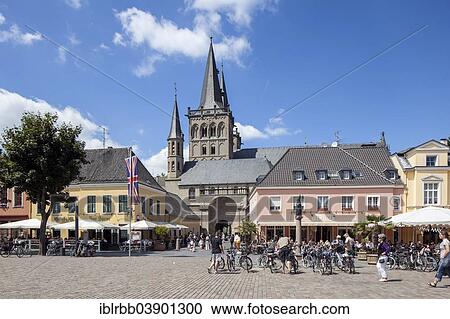"Xanten Cathedral or St. Victor's Cathedral and Marktplatz square, Xanten, Lower Rhine, North Rhine-Westphalia, Germany, Europe" View Large Photo Image Stock Image - "Xanten Cathedral or St. Victor's Cathedral and Marktplatz square, Xanten, Lower Rhine, North Rhine-Westphalia, Germany, Europe". Fotosearch