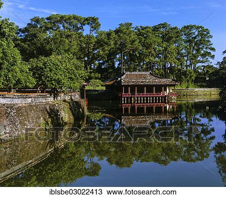 Stock Image - "Xung Khiem Pavilion on Luu Khiem Lake, Tomb of Emperor Tu Doc, Hue, Provinz Thua Thien-Hue, Vietnam, Asia". Fotosearch