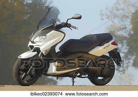 Yamaha X-Max 250 motor scooter View Large Photo Image Picture - Yamaha X-Max 250 motor scooter. Fotosearch
