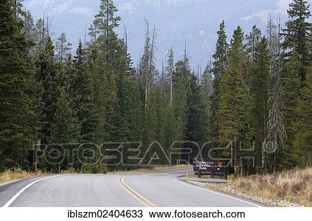 "Yellowstone National Park, sign at the Northeast Entrance, Wyoming, USA, America" View Large Photo Image Stock Image - "Yellowstone National Park, sign at the Northeast Entrance, Wyoming, USA, America". Fotosearch