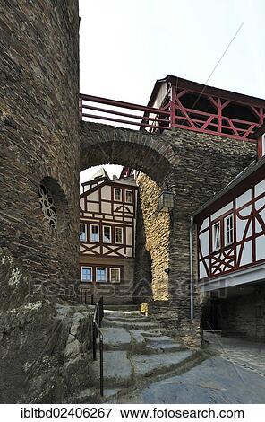 "Youth hostel and castle Burg Stahleck, Bacharach, UNESCO World Heritage Site, Rhineland-Palatinate, Germany, Europe" View Large Photo Image Stock Photo - "Youth hostel and castle Burg Stahleck, Bacharach, UNESCO World Heritage Site, Rhineland-Palatinate, Germany, Europe". Fotosearch