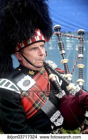 "Ystad International Military Tattoo 2013, Sweden. Miliary bagpiper from The Southern Highlanders Pipes and Drums, Scotland, Ystad, Scania, Sweden, Europe" View Large Photo Image Picture - "Ystad International Military Tattoo 2013, Sweden. Miliary bagpiper from The Southern Highlanders Pipes and Drums, Scotland, Ystad, Scania, Sweden, Europe". Fotosearch