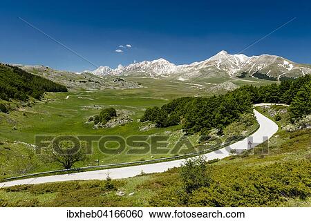 Campo Imperatore, Parco Nazionale del Gran Sasso e Monti della Laga, Abruzzo, Italy, Europe View Large Photo Image Stock Image - Campo Imperatore, Parco Nazionale del Gran Sasso e Monti della Laga, Abruzzo, Italy, Europe. Fotosearch