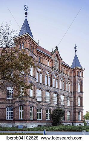 Elementary school Bultenweg, Braunschweig, Lower Saxony, Germany, Europe View Large Photo Image Stock Photo - Elementary school Bultenweg, Braunschweig, Lower Saxony, Germany, Europe. Fotosearch