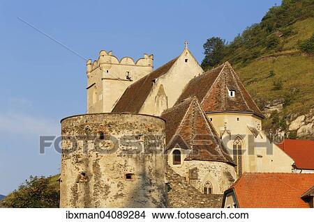 Picture - Fortified church of St. Michael, Weissenkirchen in der Wachau, Wachau, Waldviertel, Lower Austria, Austria, Europe. Fotosearch