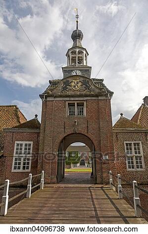 Gatehouse to the outer bailey of Lutetsburg Castle, Lutetsburg, East Frisia, Lower Saxony, Germany, Europe View Large Photo Image Stock Photo - Gatehouse to the outer bailey of Lutetsburg Castle, Lutetsburg, East Frisia, Lower Saxony, Germany, Europe. Fotosearch