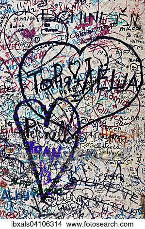 Graffiti on Juliet's house, Casa di Giulietta, Verona province, Veneto, Italy, Europe View Large Photo Image Picture - Graffiti on Juliet's house, Casa di Giulietta, Verona province, Veneto, Italy, Europe. Fotosearch