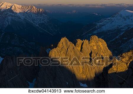 Grubeisen peak in morning light, from the Hafelekar peak, Inntal chain, Seegrube, Tyrol, Austria, Europe View Large Photo Image Stock Image - Grubeisen peak in morning light, from the Hafelekar peak, Inntal chain, Seegrube, Tyrol, Austria, Europe. Fotosearch