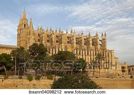 La Seu Cathedral, Cathedral of Saint Mary, evening light, Palma de Mallorca, Majorca, Balearic Islands, Spain, Europe View Large Photo Image Stock Image - La Seu Cathedral, Cathedral of Saint Mary, evening light, Palma de Mallorca, Majorca, Balearic Islands, Spain, Europe. Fotosearch