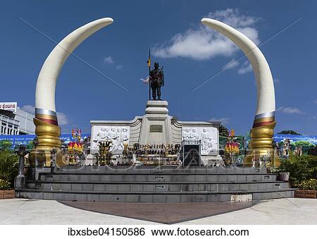 Stock Photograph - Monument to Phraya Surin Phakdi Si Narong Changwang, Surin, Surin Province, Isaan, Isaan, Thailand, Asia. Fotosearch