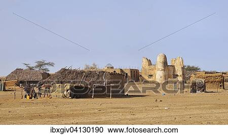 Stock Image - Small town with a mosque in Bogue, Brakna region, Mauritania, Africa. Fotosearch