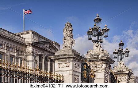 Stock Image - The gates of Buckingham Palace, Victoria Memorial, The Mall, London, England, United Kingdom, Europe. Fotosearch