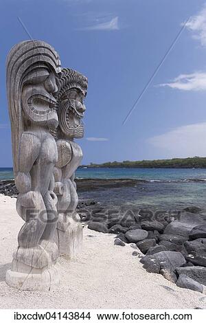 Wooden figures, Pu'uhonua o Honaunau National Historical Park, Holualoa, Big Island, Hawaii, USA View Large Photo Image Picture - Wooden figures, Pu'uhonua o Honaunau National Historical Park, Holualoa, Big Island, Hawaii, USA. Fotosearch