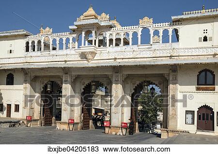 Stock Image - City Palace, Maharaja Palace, gatehouse, entrance, Udaipur, Rajasthan, India, Asia. Fotosearch