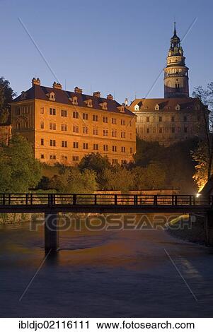 Č eský, Cesky Krumlov Castle behind the Vltava river in the early morning, Jihoč eský, Jihocesky kraj, South Bohemia, Czech Republic, Europe View Large Photo Image Stock Image - Č eský, Cesky Krumlov Castle behind the Vltava river in the early morning, Jihoč eský, Jihocesky kraj, South Bohemia, Czech Republic, Europe. Fotosearch