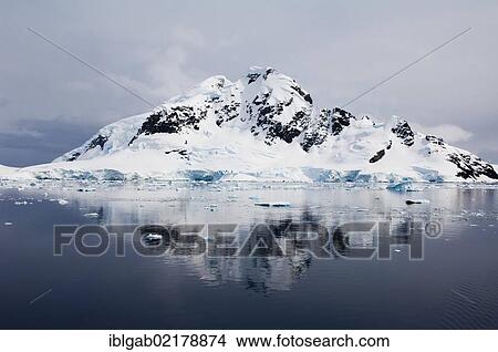 Picture - Bahia Paraiso, Paradise Bay, Antarctic Peninsula, Antarctica. Fotosearch