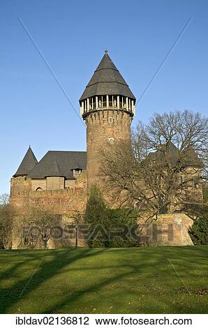 Burg Linn moated castle, in Krefeld Linn, North Rhine-Westphalia, Germany, Europe View Large Photo Image Stock Image - Burg Linn moated castle, in Krefeld Linn, North Rhine-Westphalia, Germany, Europe. Fotosearch