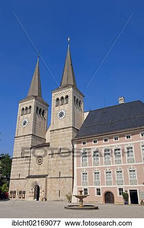 Stock Photo - Collegiate Church of St. Peter and St. John and the Royal Castle, Berchtesgaden, Bavaria, Germany, Europe, PublicGround, Europe. Fotosearch