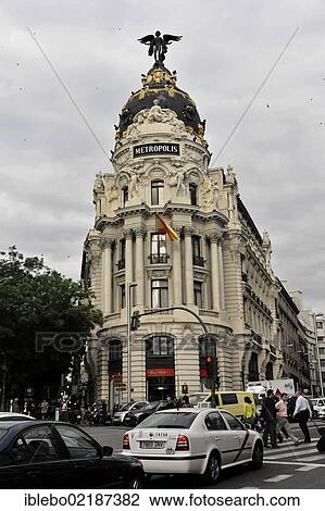 Edificio Metrópolis, Metropolis Building, 1910, on the Gran Vía with its monumental statue of an angel, city centre, Madrid, Spain, Europe View Large Photo Image Stock Image - Edificio Metrópolis, Metropolis Building, 1910, on the Gran Vía with its monumental statue of an angel, city centre, Madrid, Spain, Europe. Fotosearch