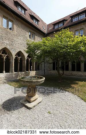 Stock Image - Gothic abbey church of St. Peter, a former collegiate church and the church of the Benedictine monastery of Gruessau, cloister, Bad Wimpfen im Tal, Baden-Wuerttemberg, Germany, Europe. Fotosearch