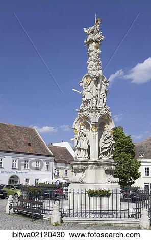 Stock Image - Holy Trinity Column in Retz, Weinviertel Region, wine quarter, Lower Austria, Austria, Europe. Fotosearch