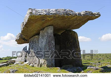 Stock Image - Portal tomb, Paulnabrone, Burren, County Clare, Ireland, Europe. Fotosearch