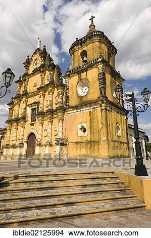 Picture - Recoleccion Church, León, Nicaragua, Central America, North America. Fotosearch