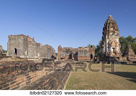 Stock Image - The ancient ruins of Wat Phra Si Rattana Mahathat, Lopburi, Thailand, Asia. Fotosearch