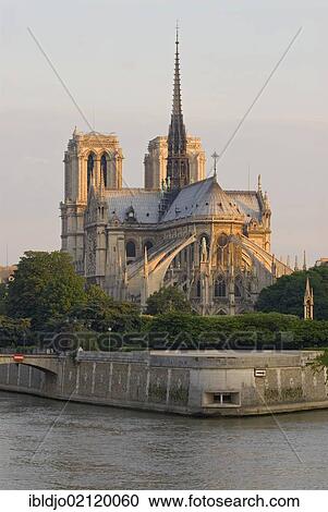 The gothic catedral of Notre Dame de Paris on the Ile de la Cite and the river Seine, as seen from Pont de la Toumelle, Paris, Ile De France, France, Europe View Large Photo Image Stock Image - The gothic catedral of Notre Dame de Paris on the Ile de la Cite and the river Seine, as seen from Pont de la Toumelle, Paris, Ile De France, France, Europe. Fotosearch