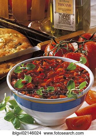 Picture - Tomato-basil sauce, tomatoes, chilli, herbs, garlic and red wine, Italy, Europe. Fotosearch