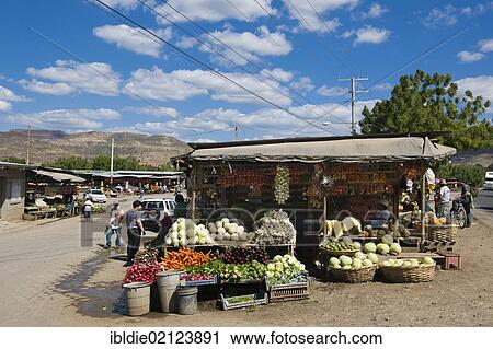Stock Image - Vegetable market in Sébaco, Nicaragua, Central America, North America. Fotosearch