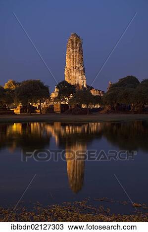 Stock Image - Wat Phra Ram Temple, Ayuttaya Historical Park, Thailand, Asia. Fotosearch