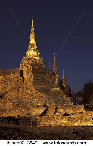 Stock Image - Wat Phra Si Sanphet at night, Ayutthaya, Thailand, Asia. Fotosearch